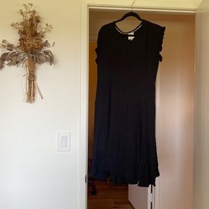 Knox Rose Black midi dress